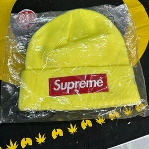 New Era Supreme Yellow Beanie NWT